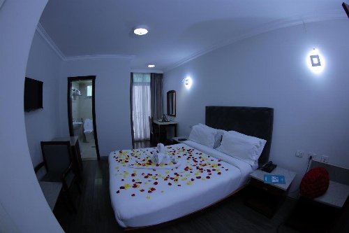 Trinity Hotel image 1